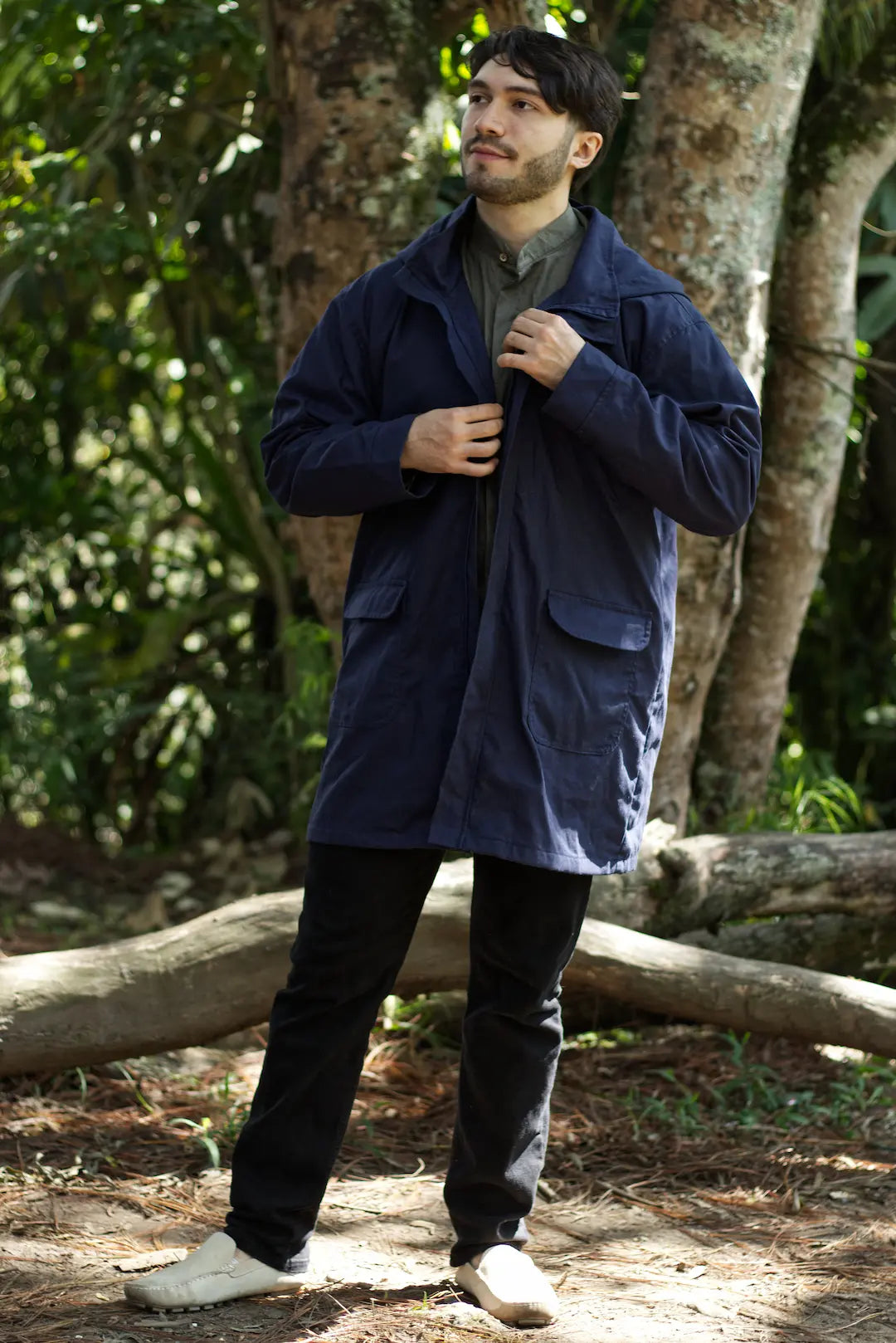 chaqueta parka azul naturaleza